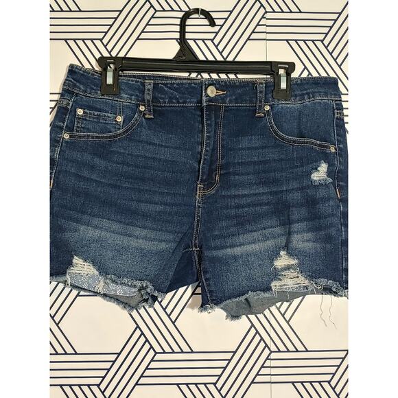 No Boundaries Denim Cut Off Shorts Size 11 - Picture 1 of 3